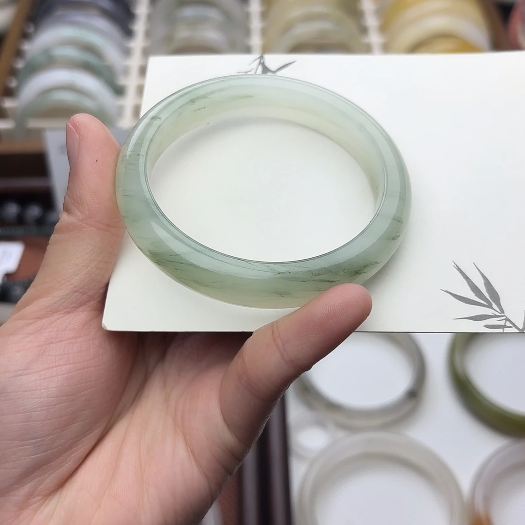 石英质玉（天山翠）未镶嵌手镯56.5圈口