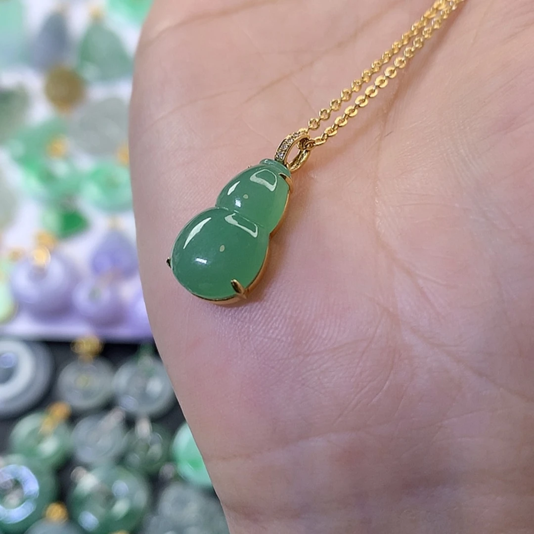 【闪购商品】翡翠吊坠(赠链)18K金镶嵌