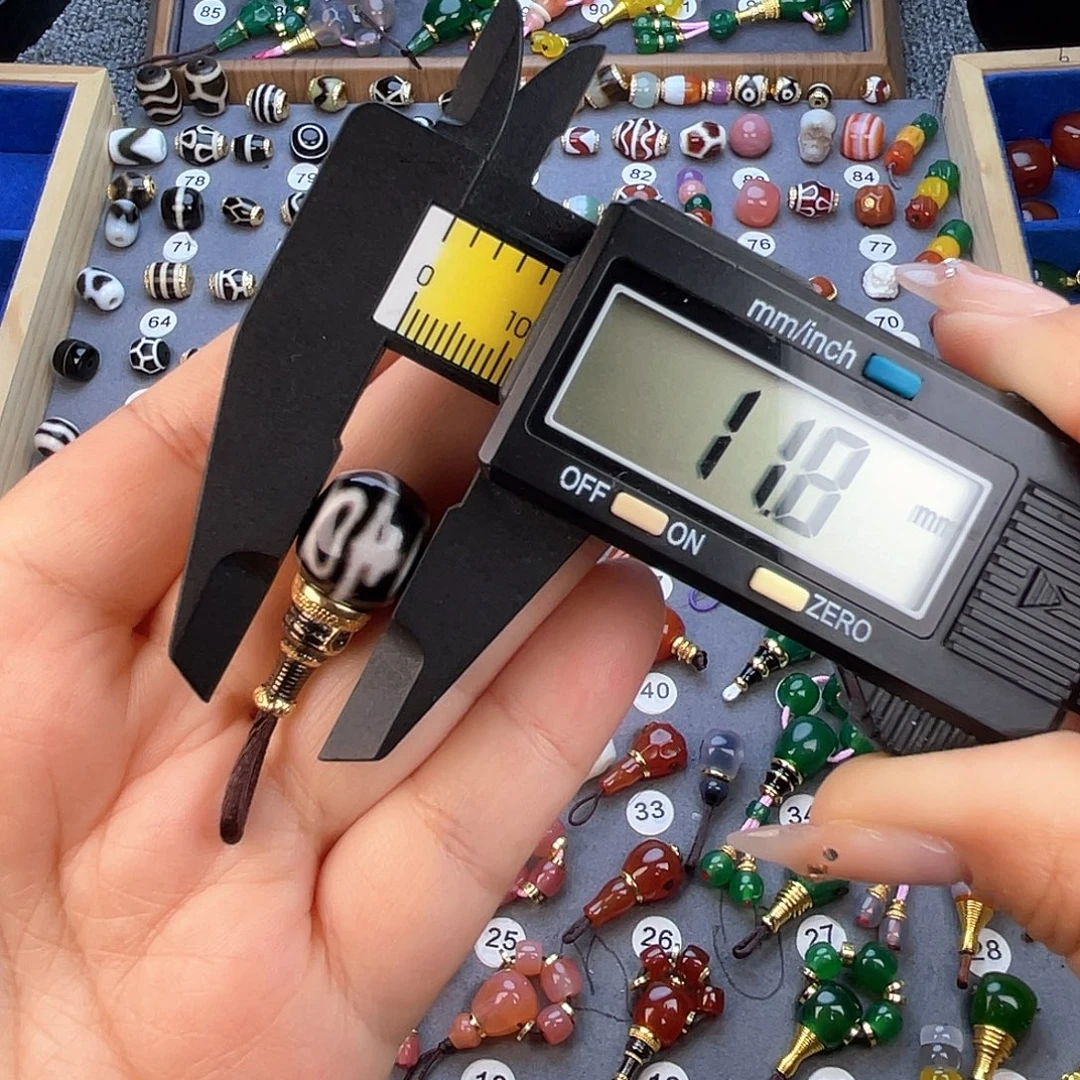 玛瑙/玉髓未镶嵌饰品