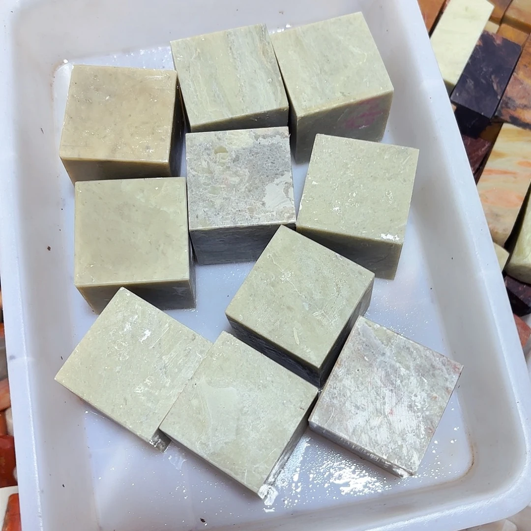 舒***空青田石印石苹果和三星也