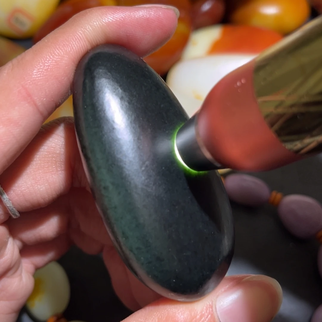 和田玉未镶嵌珠宝奇石