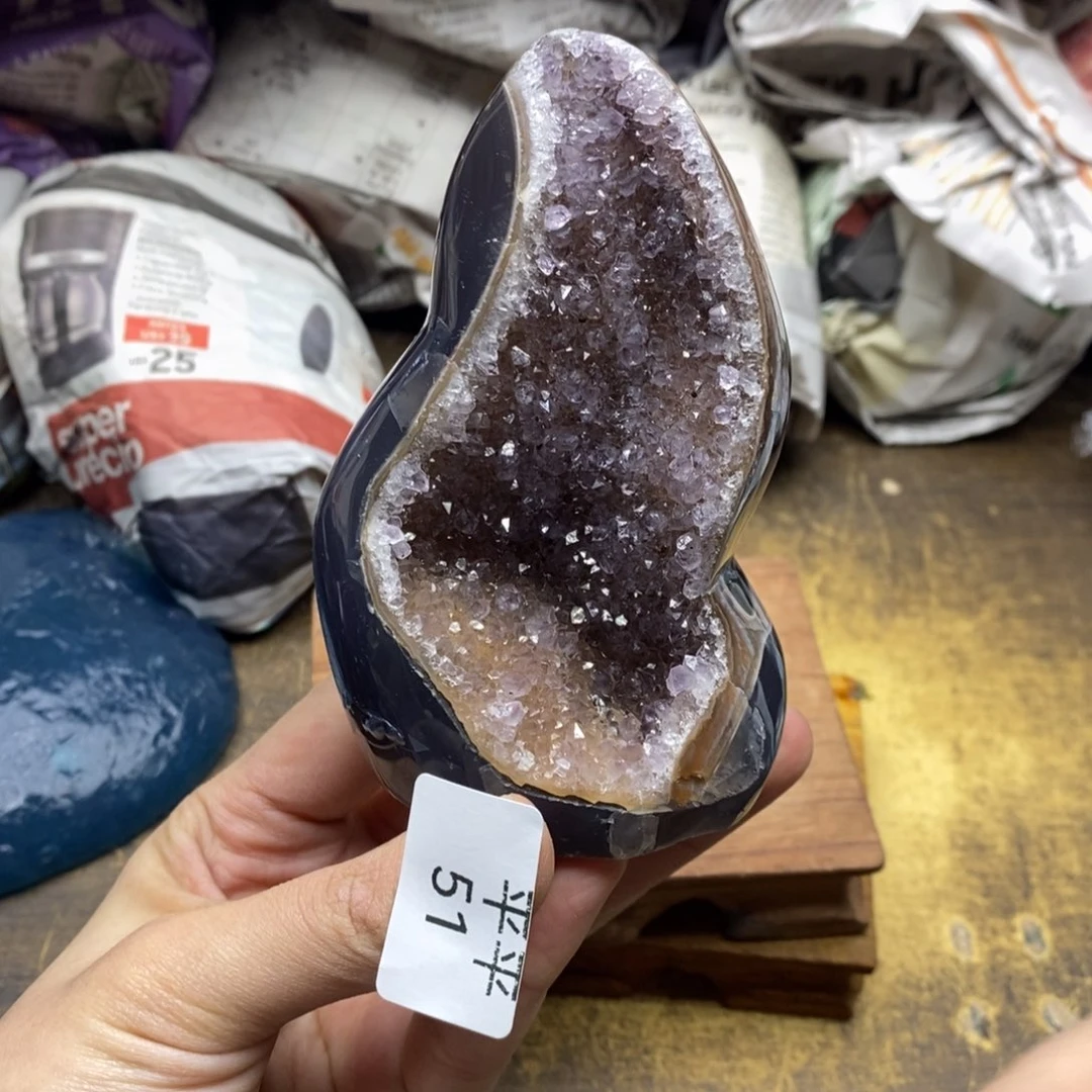 紫晶乌拉圭未镶嵌