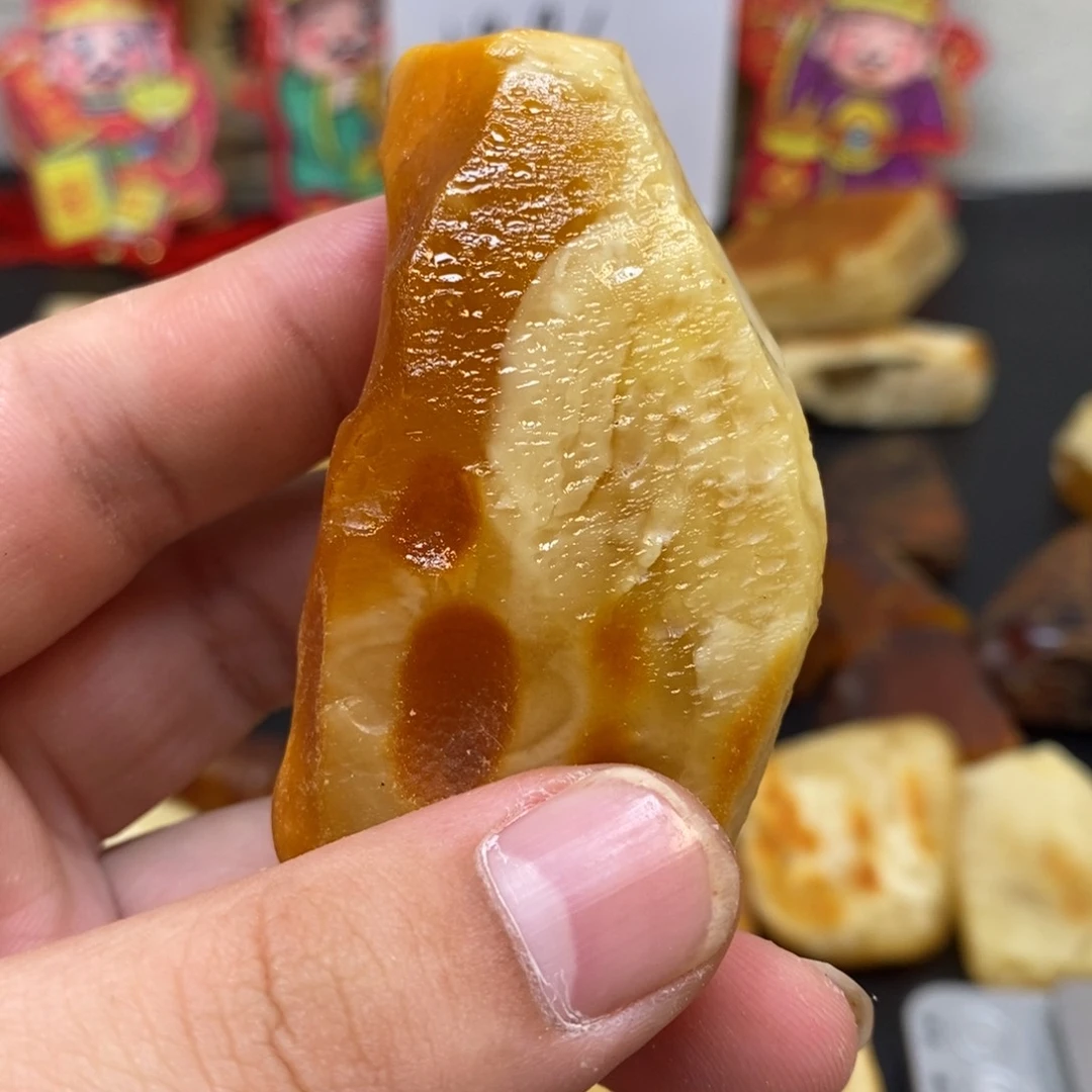 定制琥珀未镶嵌温***龙天然蜜蜡原石加工不退不换