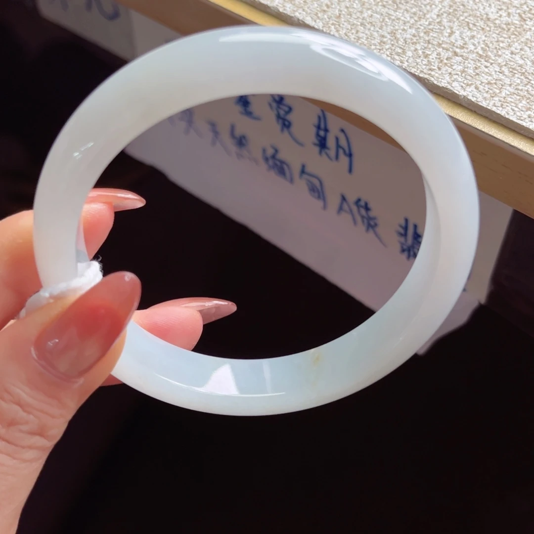 翡翠未镶嵌手镯手镯