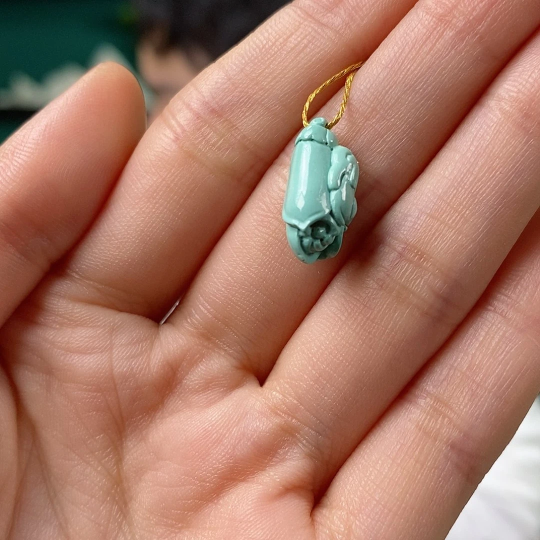 绿松石未镶嵌珠宝奇石