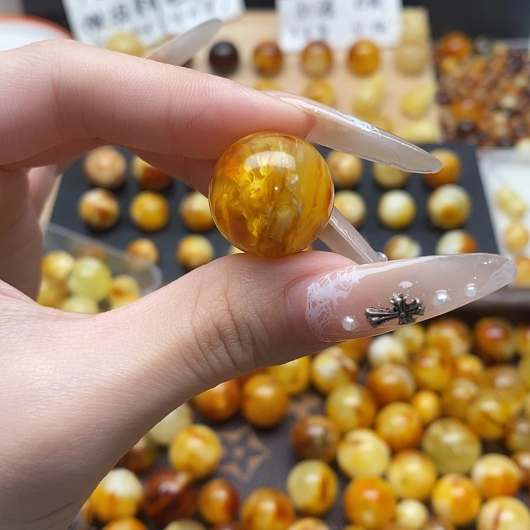 晚***安蜜蜡未镶嵌裸石蜜蜡