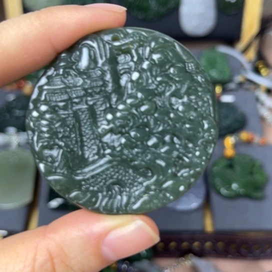 和田玉颈饰未镶嵌