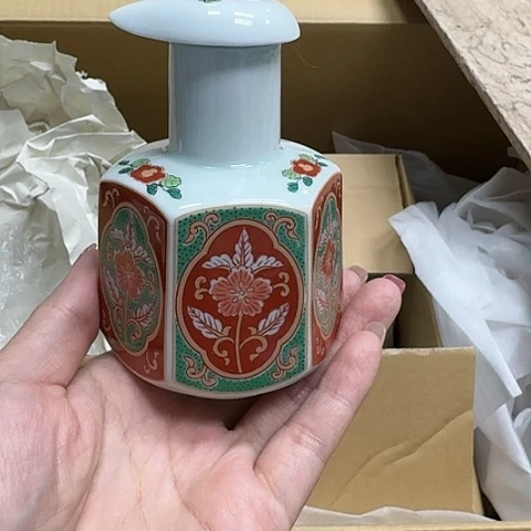 …*泉瓷器。瓷器。瓷器。
