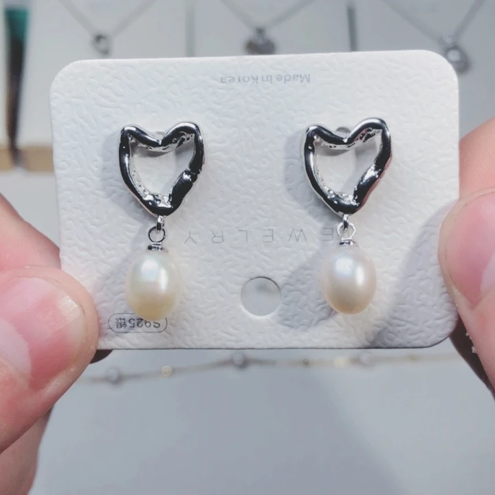 淡水珍珠耳饰未镶嵌