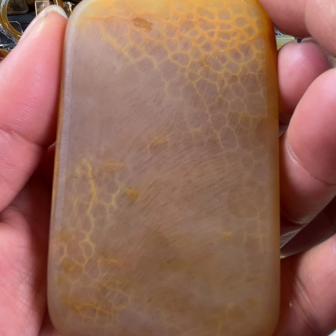 石英质玉（黄龙玉）合金颈饰