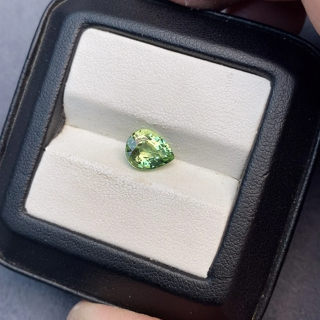 未镶嵌碧玺珠宝半成品1.85ct 阿富汗 薄荷绿 荧光