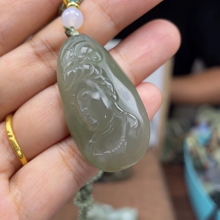 颈饰未镶嵌和田玉