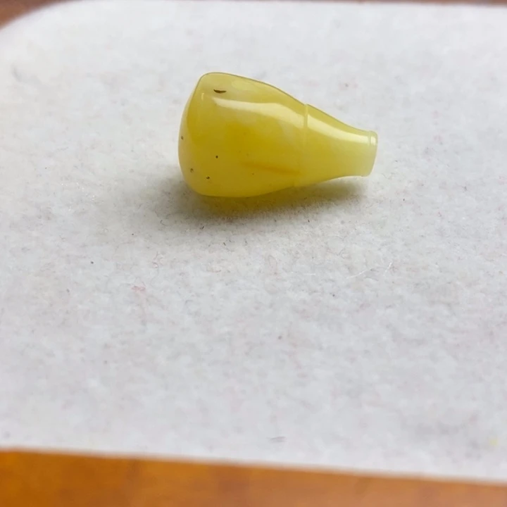 蜜蜡未镶嵌裸石微瑕卡10➕