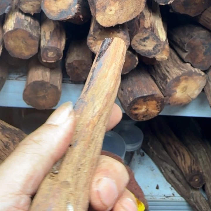 木丨****丶降真香原料高端定制