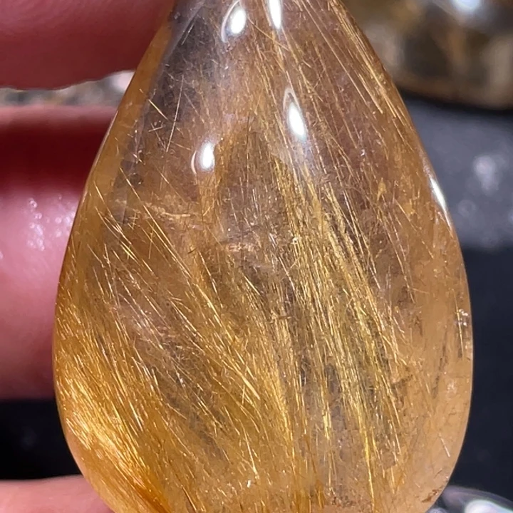 素***）未镶嵌颈饰发晶钛晶