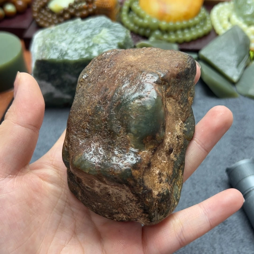 和田玉未镶嵌珠宝奇石