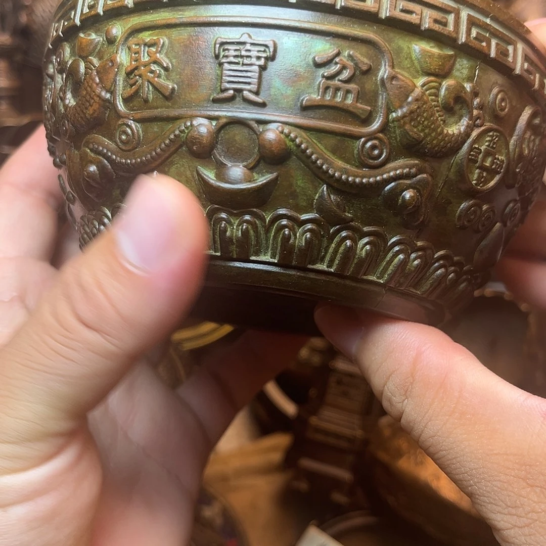 精美铜器工艺品等