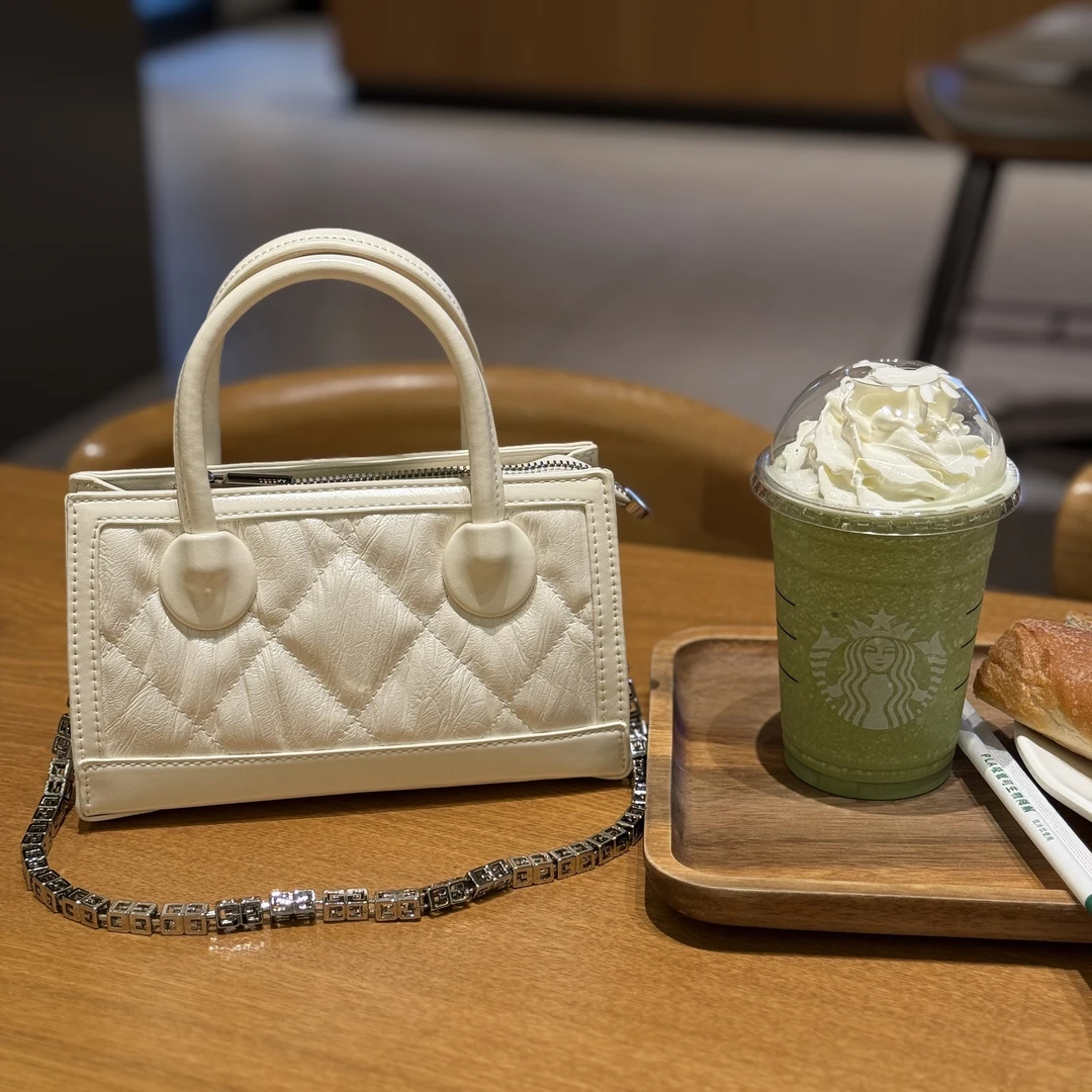 韩系高级感软皮泡芙菱格手提包2025新盒子包百搭轻奢小方包斜挎包