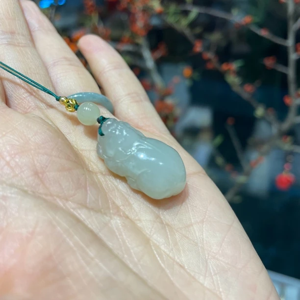 粉丝福利和田玉貔貅吊坠