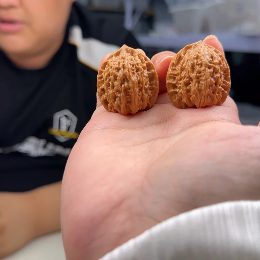 文玩核桃把件31黄杆