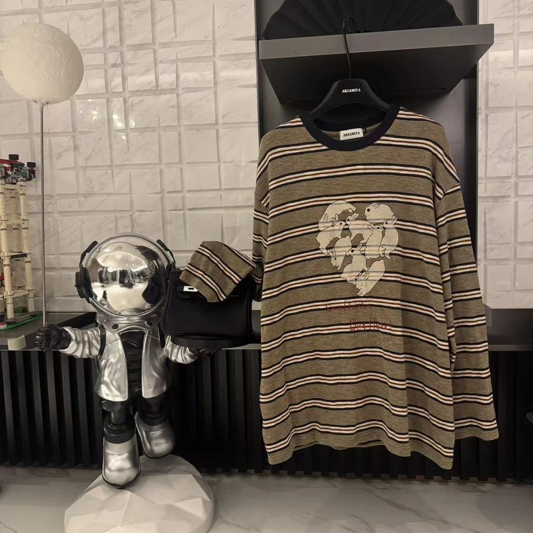 达人【棕调卡通】秋季宽松大版型爆款条纹印花长袖T恤CP446