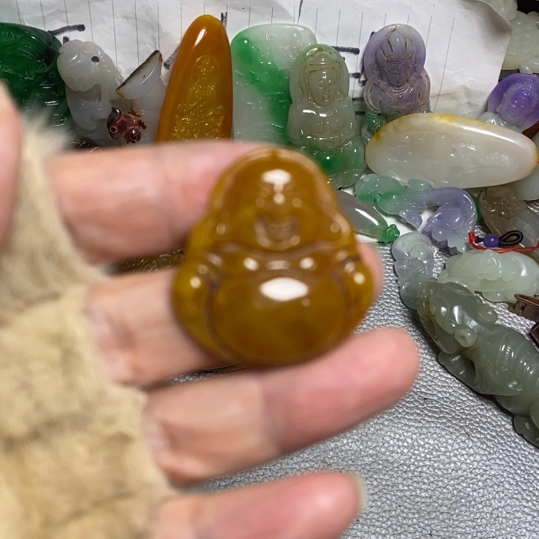 和田玉（糖玉）未镶嵌颈饰