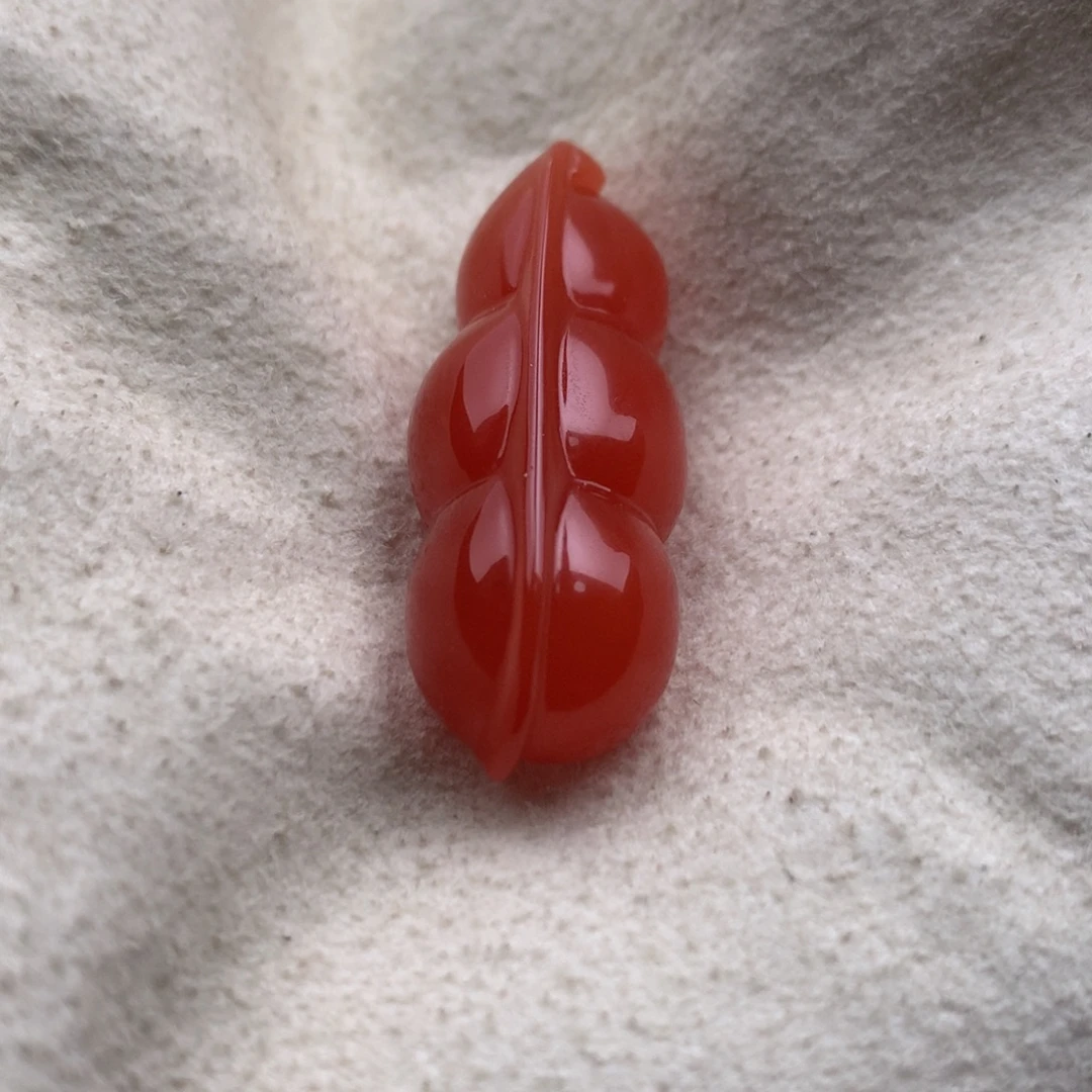 南红玛瑙未镶嵌保山天然原矿南红辣椒红福豆吊坠