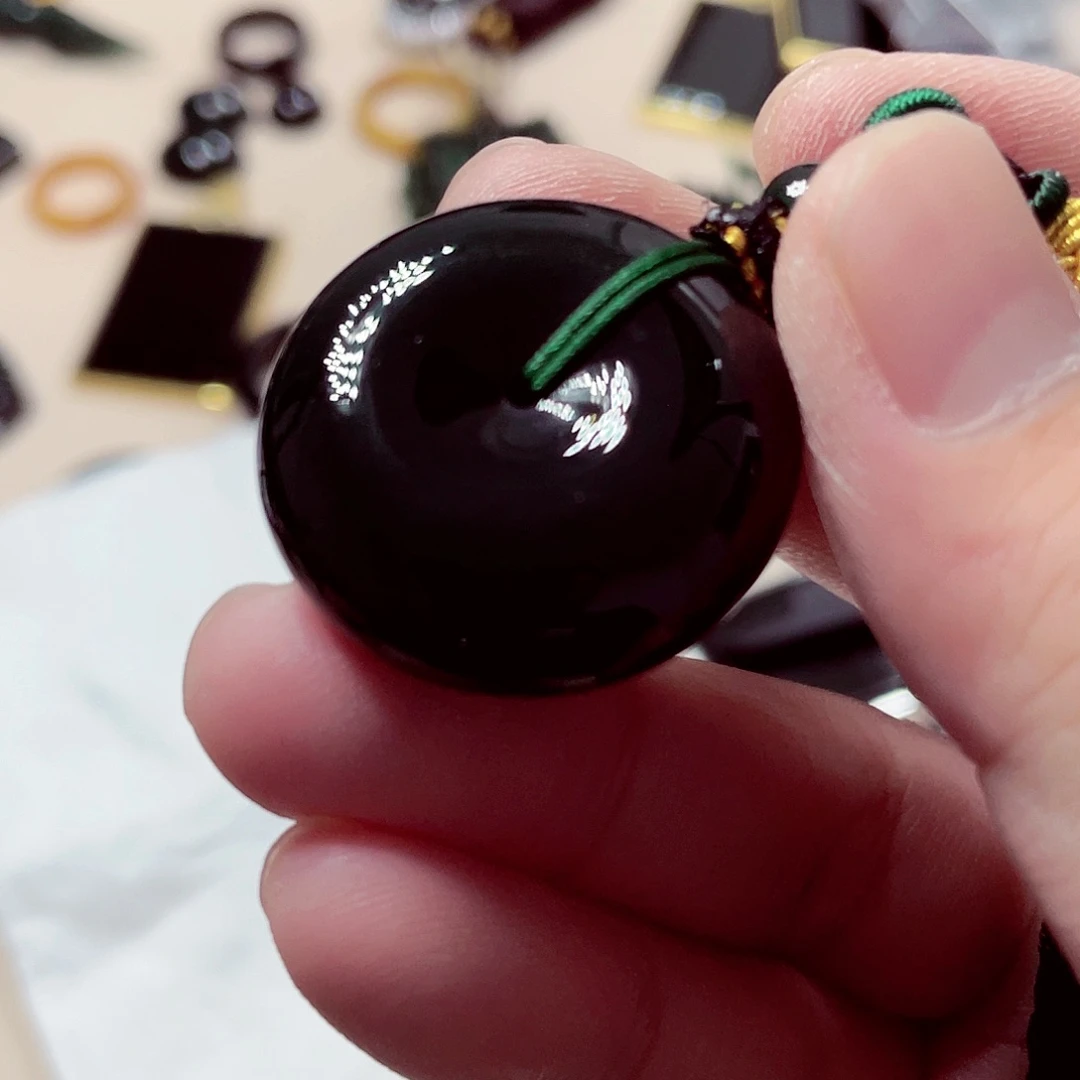 翡翠未镶嵌颈饰先鉴后发一物一证