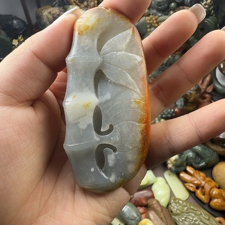 透闪石质玉未镶嵌珠宝奇石