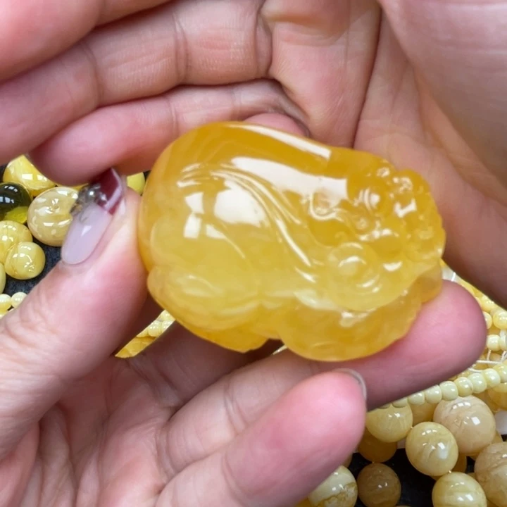 裸石蜜蜡未镶嵌蜜蜡貔貅重30克