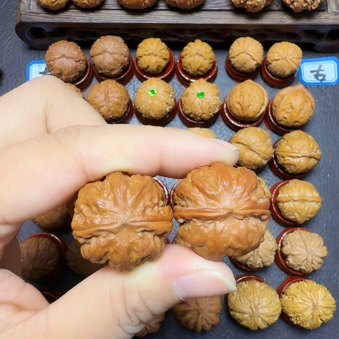 文玩核桃把件26尺边肚同尺霸王龙2222