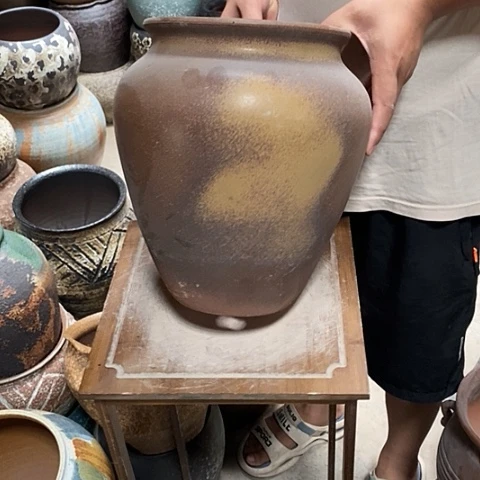 紫砂花盆口20高度30瑕疵黄色