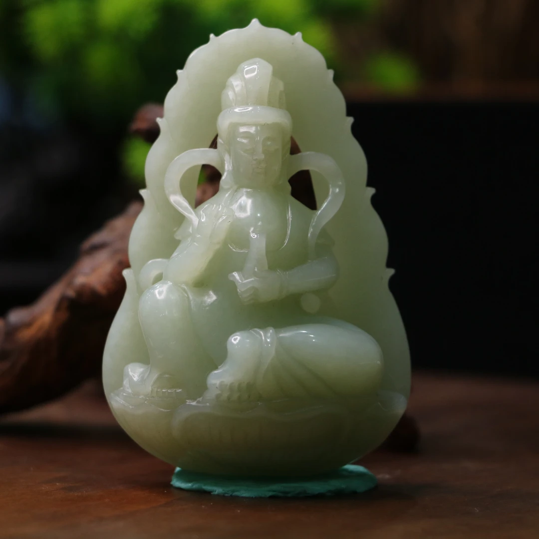 12和田玉且末蓝净瓶观音挂件/169036保利山东拍卖