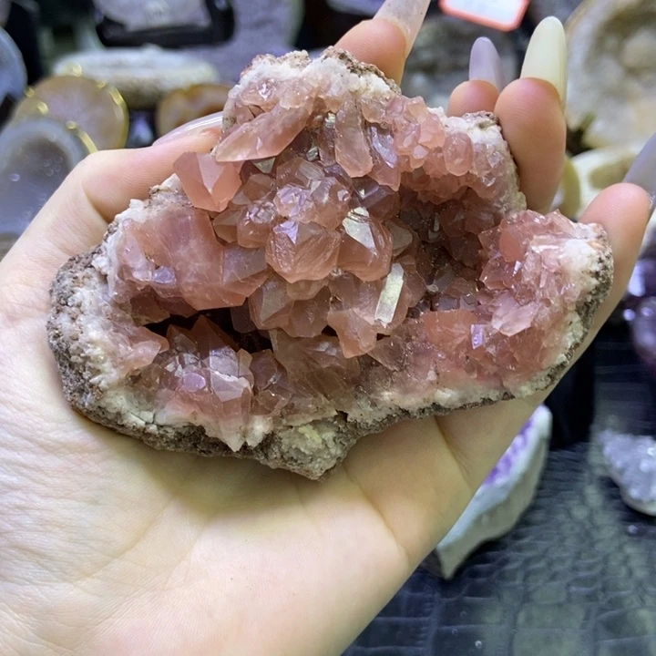 未镶嵌珠宝半成品水晶粉晶洞