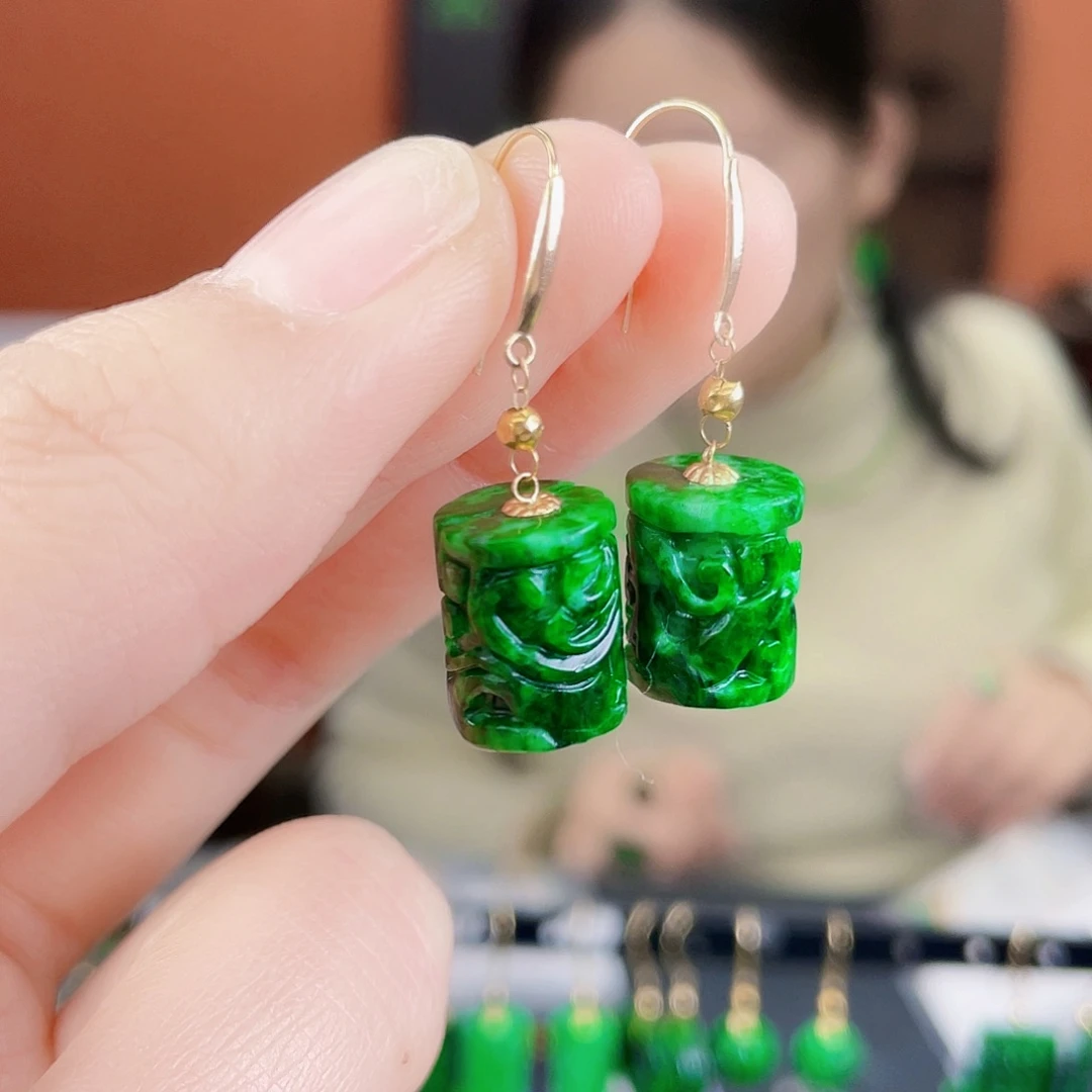 翡翠18K金镶嵌耳饰