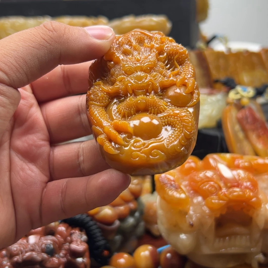 石英质玉（黄龙玉）未镶嵌多选发其一