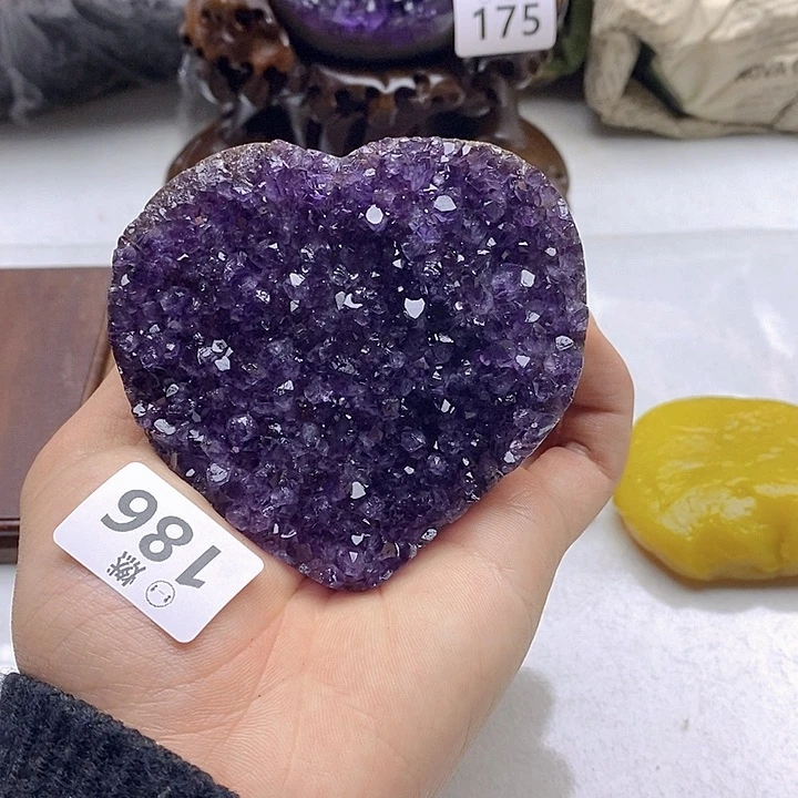 紫晶大型摆件（非配饰）未镶嵌