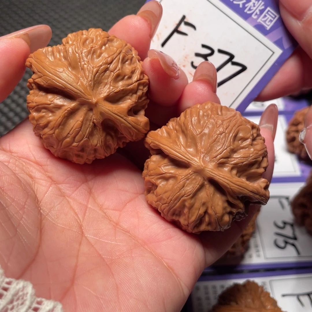 文玩核桃把件377号灯44