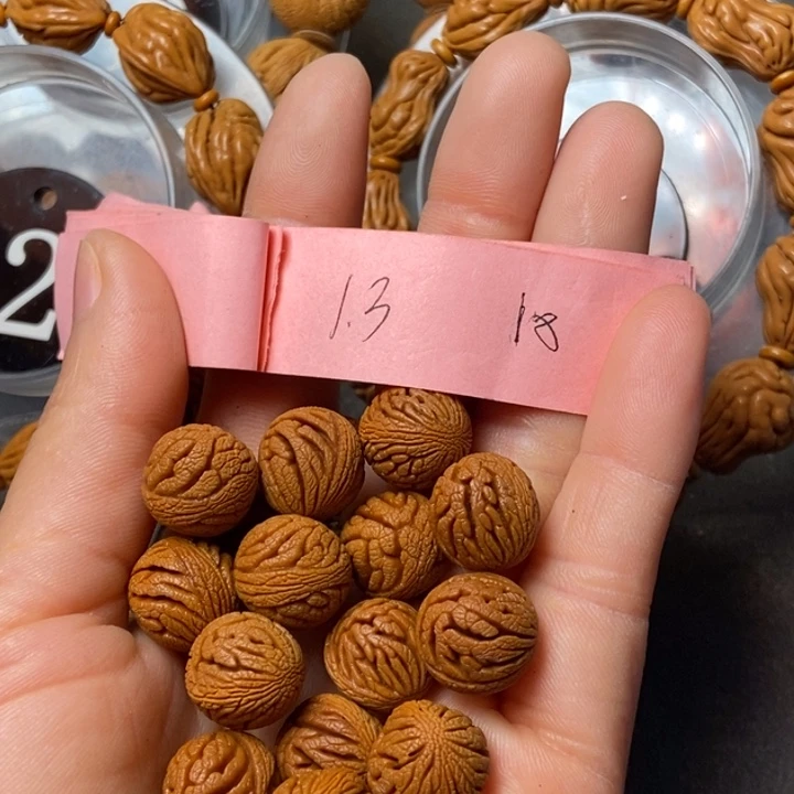 吊坠桃核陕西秦岭山桃核