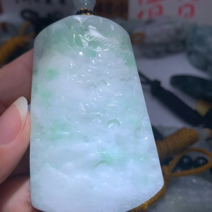 翡翠未镶嵌颈饰保真天然A货翡翠