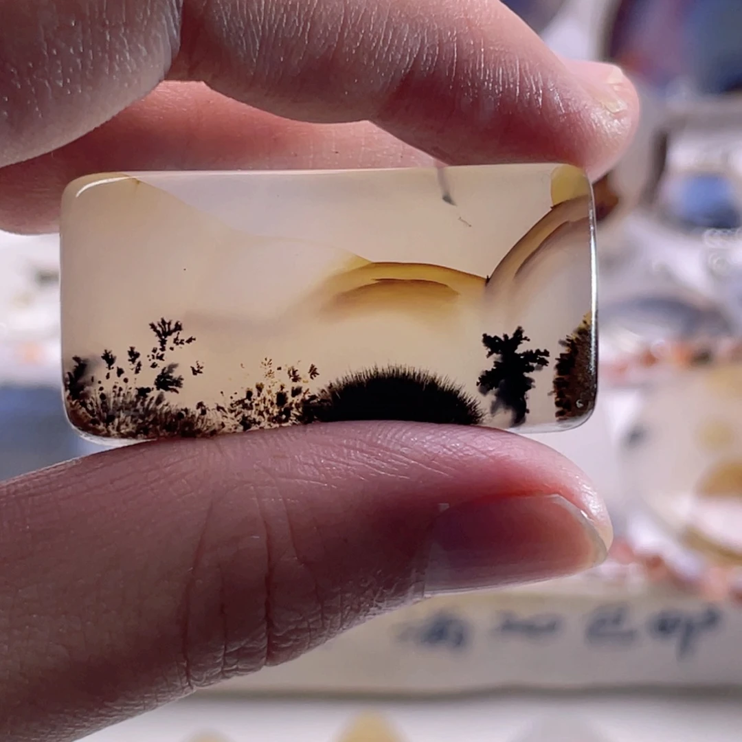 玛瑙/玉髓未镶嵌珠宝奇石