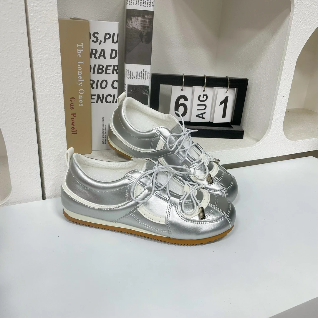 W108银色小众女鞋松紧带板鞋女2025小白鞋舒适百搭运动休闲鞋