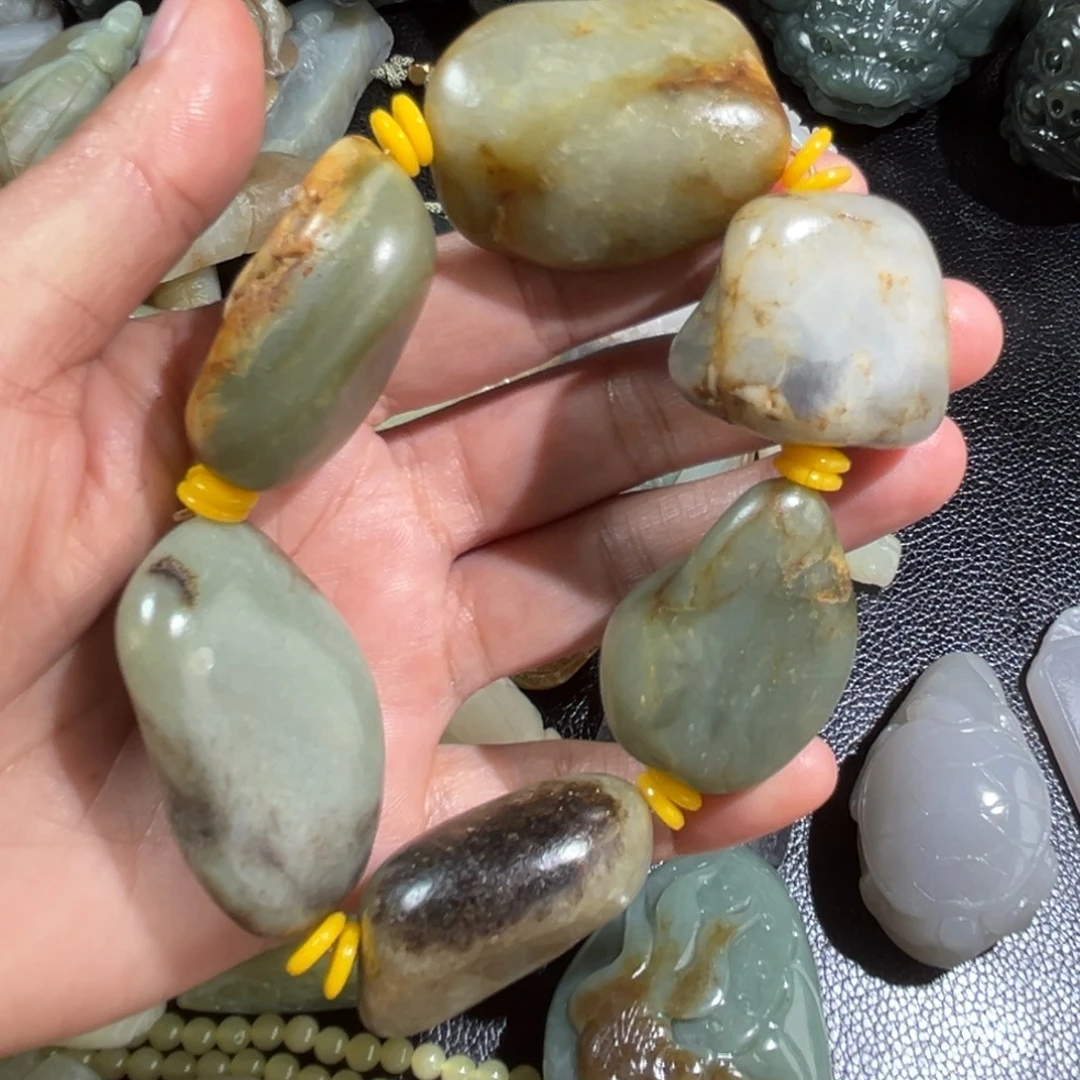 和田玉（糖玉）未镶嵌挂件