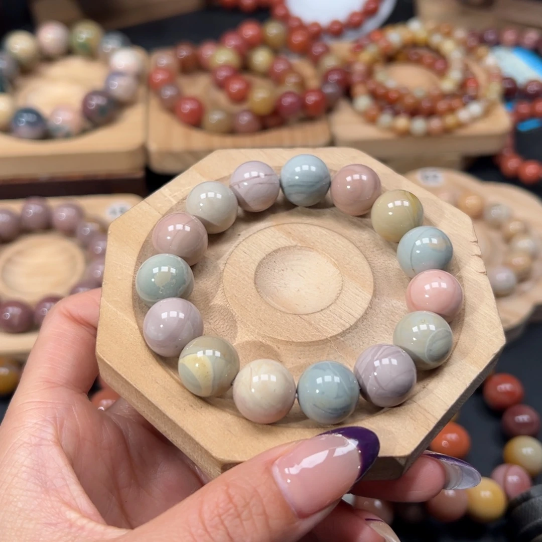 香***粒石英质玉未镶嵌手链85