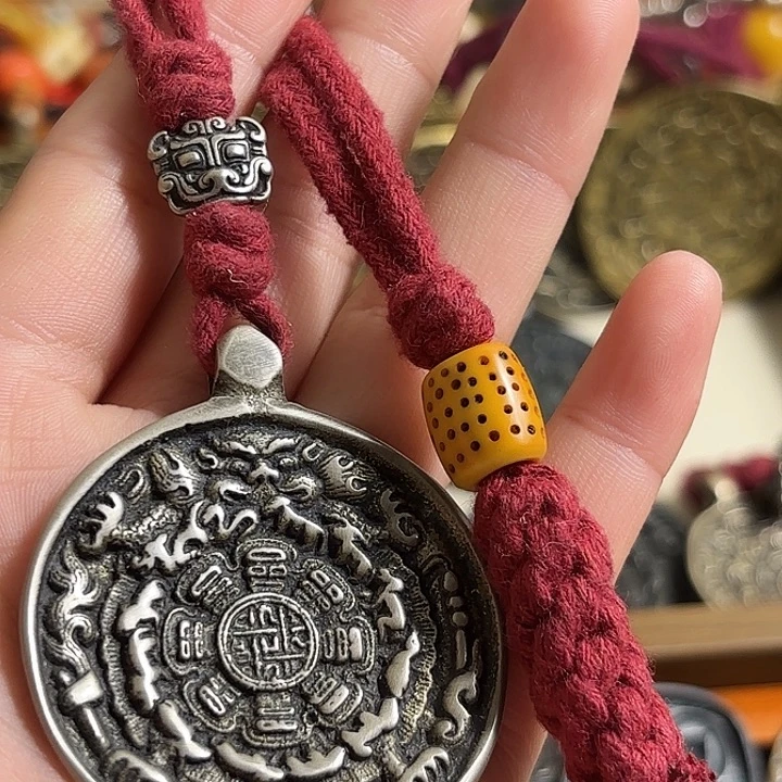 泥塑藏传 鳞甲熊 白利玛铜