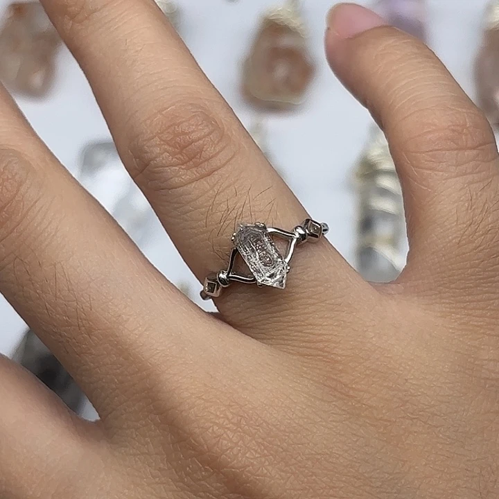 银S925镶嵌水晶戒指闪灵钻戒指