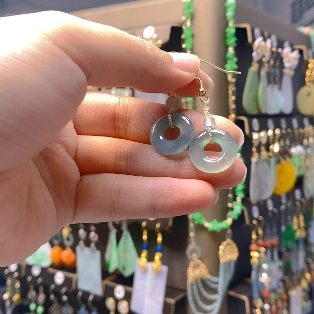 未镶嵌翡翠耳饰翡翠