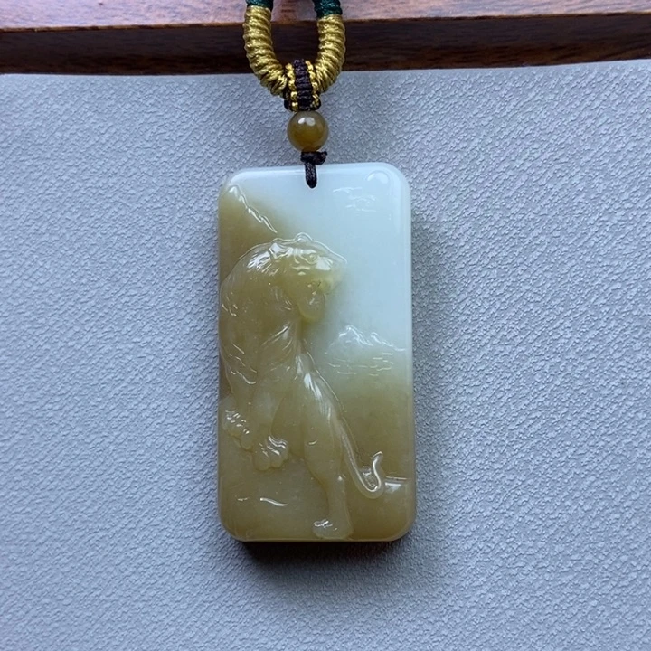 颈饰未镶嵌和田玉芋***啵