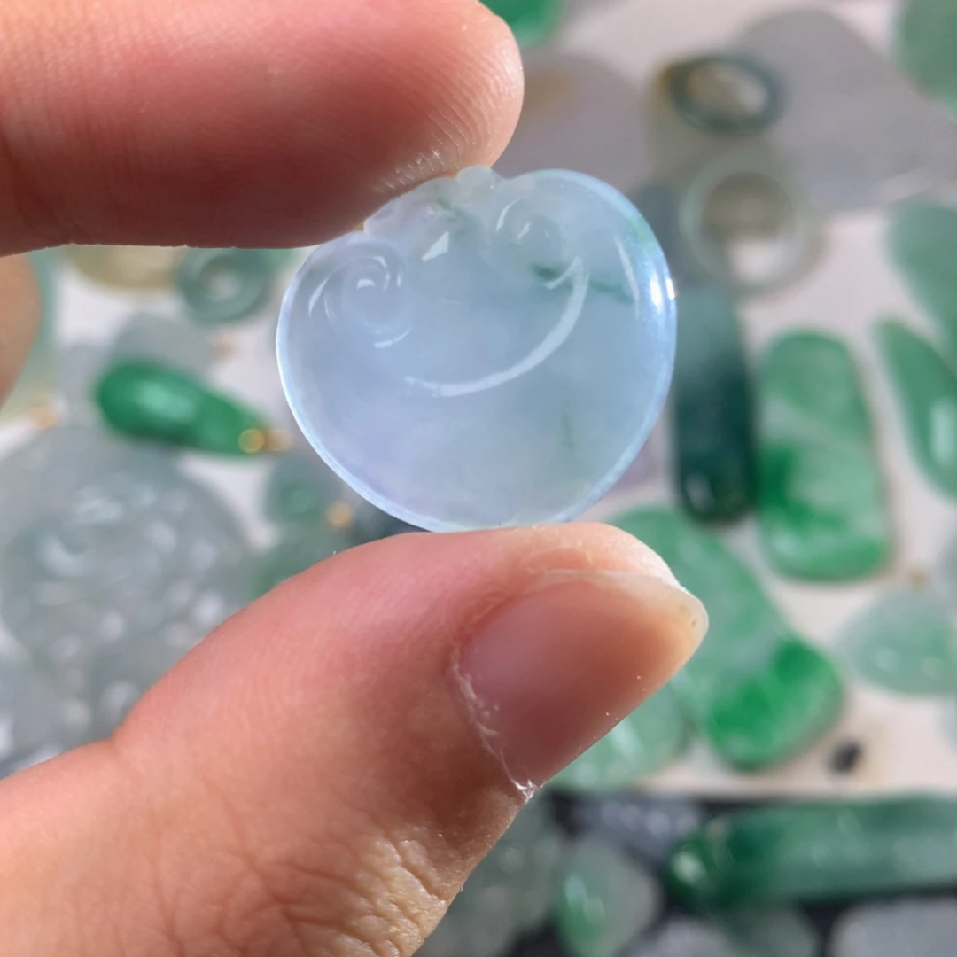 未镶嵌挂件翡翠心