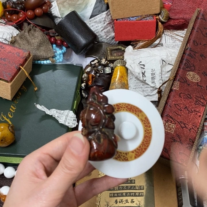 瓷片哈中古工艺品一件